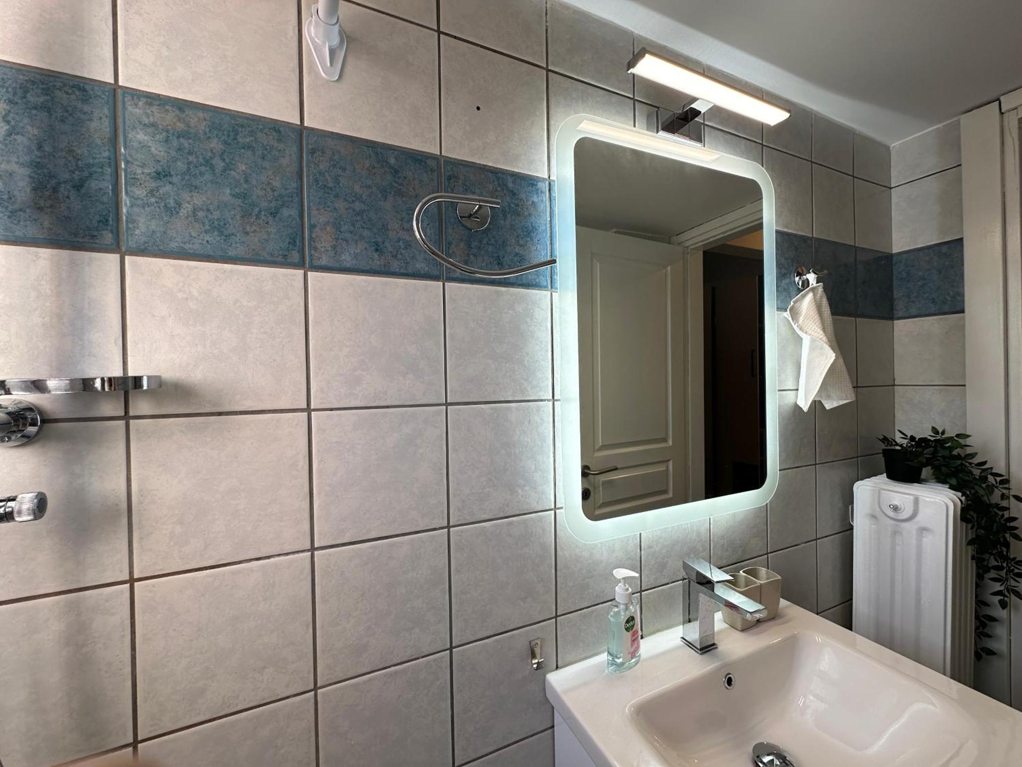 Cozy One Bedroom In Mets, 10-min Walk To Acropolis Athens