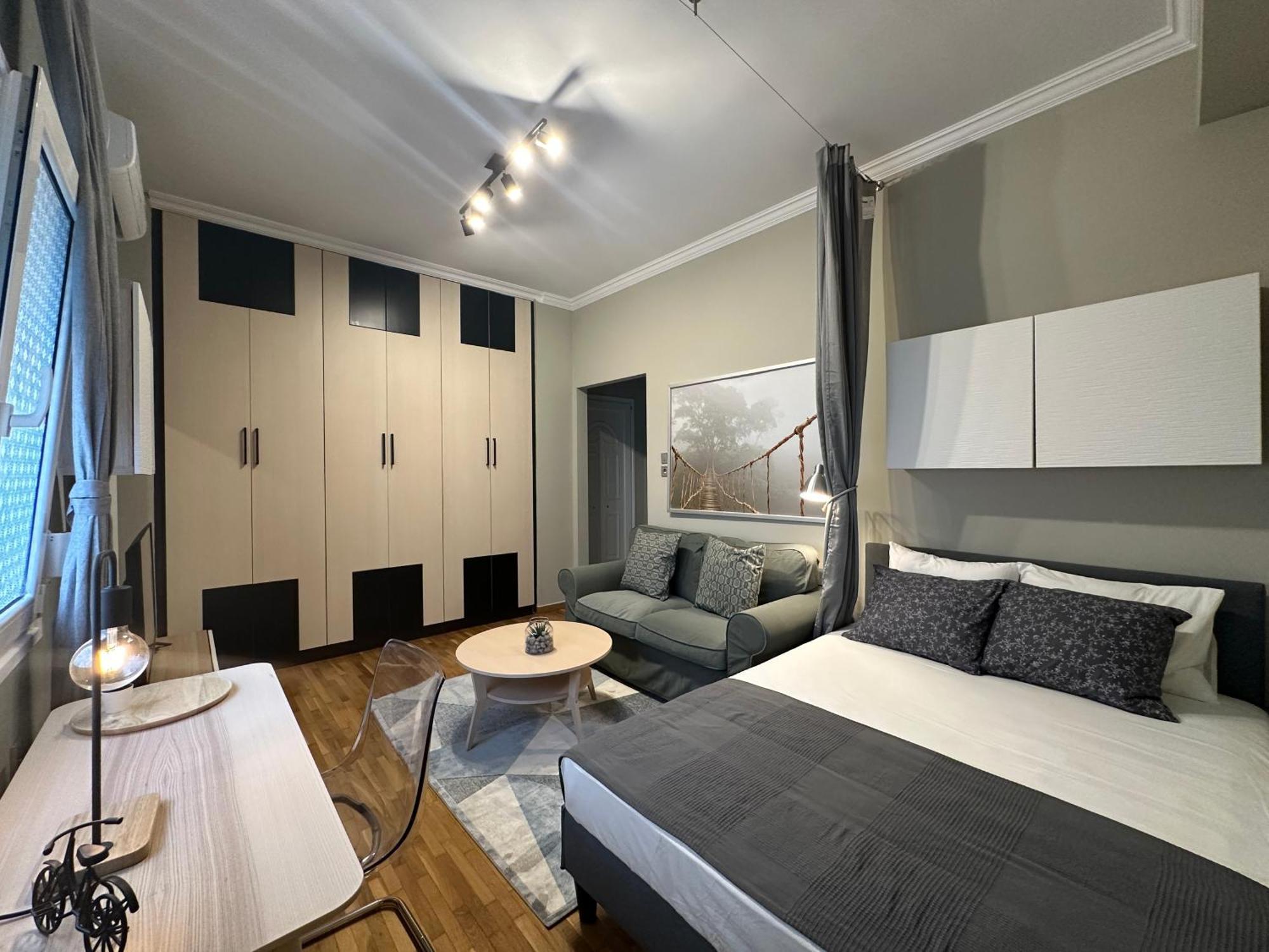 Apartment Cozy One Bedroom In Mets, 10-min Walk To Acropolis Athens